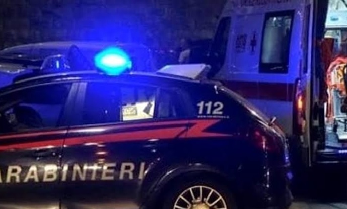 Tragedia a Marcianise, una 21enne muore nello schianto su viale Carlo III. La sorella gemella rimasta illesa