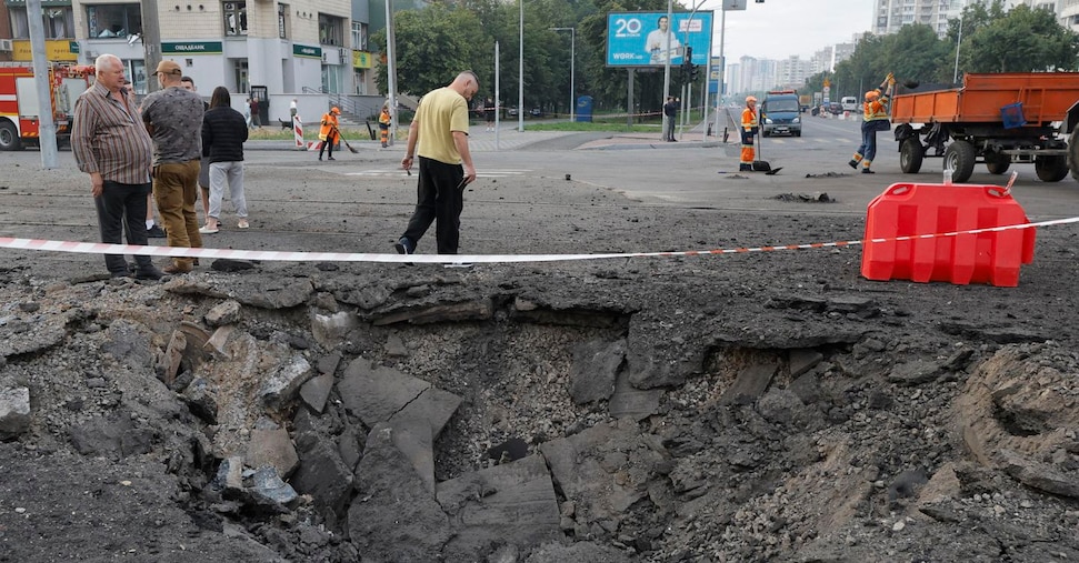 Raid aerei e missili russi su Zaporizhzhia e Kiev, almeno 10 feriti