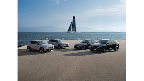 Alfa Romeo Edizione Luna Rossa, via agli ordini in Italia: prezzi da 37.800 euro