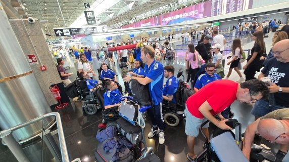 «Troppe carrozzine da imbarcare» e la Nazionale paralimpica di Powerchair Football resta a terra
