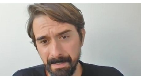 Roma, l'attore Davide Iacopini aggredito in monopattino: indagine per tentato omicidio