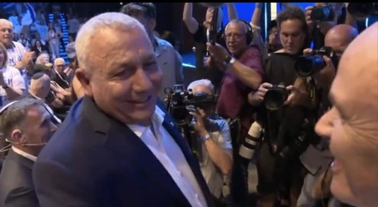 Israele, Gadi Eisenkot sfida Netanyahu: parte la campagna elettorale con il partito Yashar verso le elezioni
