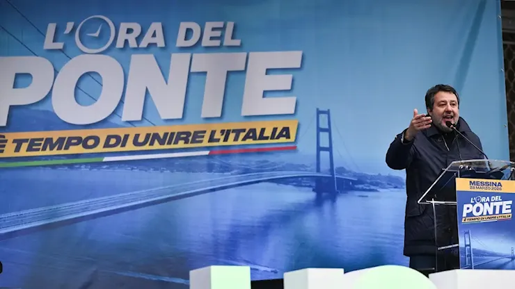 Non confondere il Ponte con l’acqua sporca - Tempi