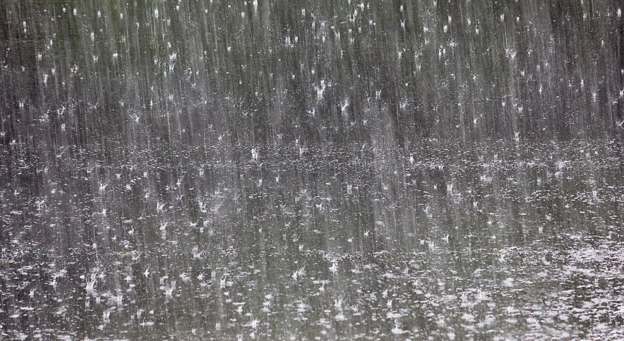 Maltempo in Campania, prorogata l'allerta meteo gialla: previsti forti temporali