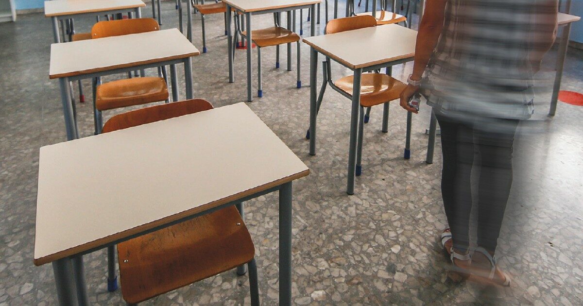 Scuola, il decreto di Meloni getta nel caos i comuni montani. A rischio decine di plessi, protestano anche i leghisti