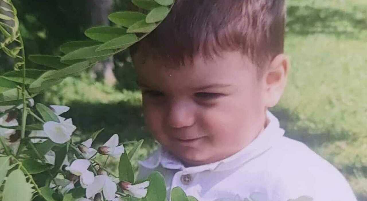 Bambino investito e ucciso dalla nonna, leoni da tastiera scatenano odio e critiche sui social. Il sindaco Durighetto: «Siate umani»