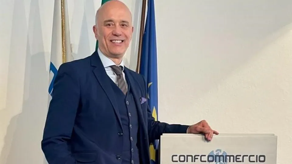 Partiti i saldi. Zanzini propone parcheggi gratis in centro per due settimane