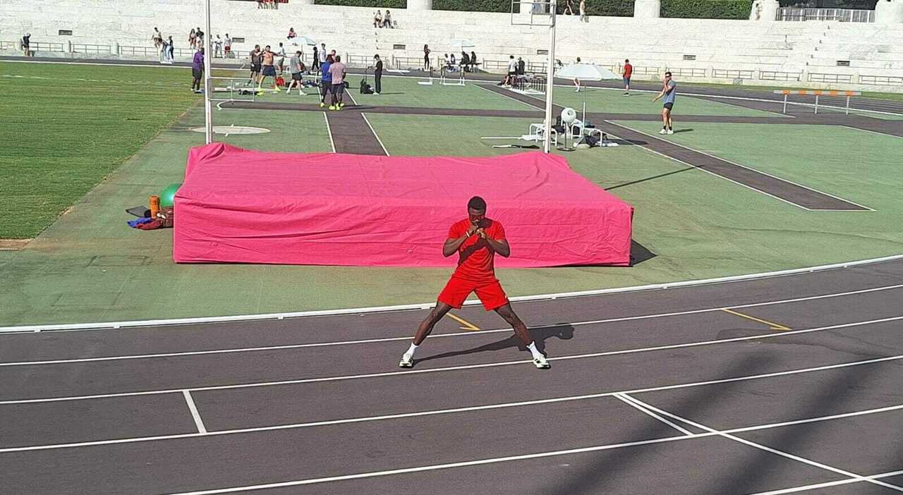 Il Golden Gala inizia allo Stadio dei Marmi, i più fotografati Lyles e... Simbine