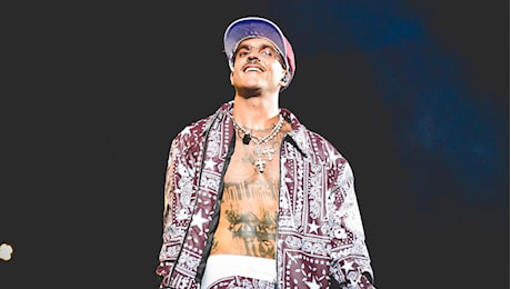 Geolier a Firenze, la scaletta del concerto alla Visarno Arena dopo il record del Maradona