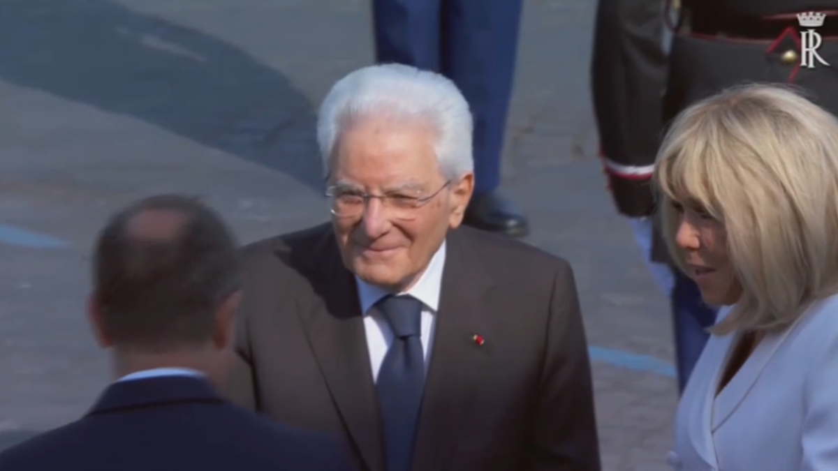 Festa nazionale francese, Mattarella alla parata del 14 luglio: tra le truppe anche soldati italiani