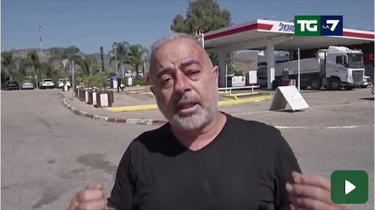 Libano, migliaia in fuga da Beirut Sud dopo l'ordine di Netanyahu: il video dell'esodo tra bombe e terrore - TGLA7