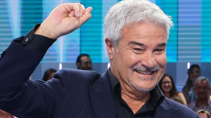 Reazione a Catena, vincono I Senza Francesco. Ma Insegno bacchetta gli ex campioni: Non è divertente. E qualcuno rimpiange Amadeus - Libero