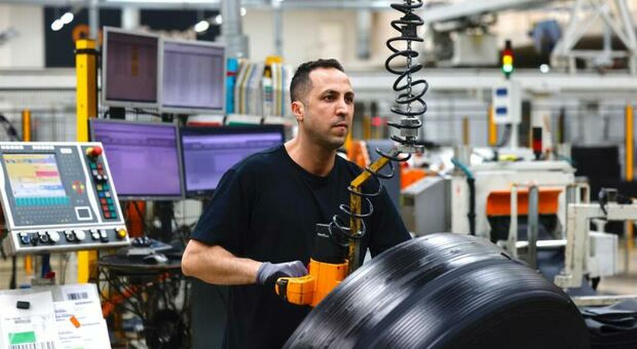 Fitch: per l’automotive europeo profitti in discesa fino al 2027