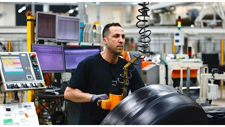 Stop ai motori termici, lo studio Fraunhofer: a rischio 726.000 posti di lavoro in Europa