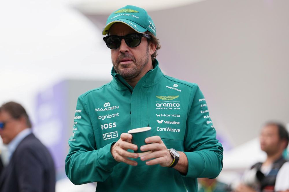 Fernando Alonso sarcastico sull’Aston Martin: “Cosa mi aspetto domenica? Tornare presto per la finale della Spagna”