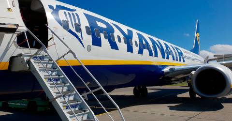 Ryanair, utili in calo del 34% nel primo trimestre