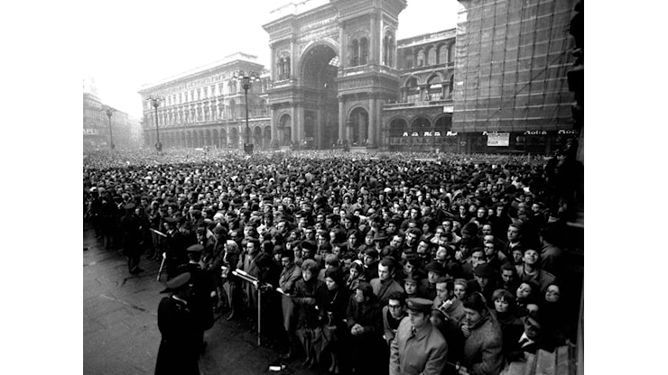 Milano, anniversario della strage di piazza Fontana: il corteo nel pomeriggio e gli interventi delle autorità - Corriere Milano