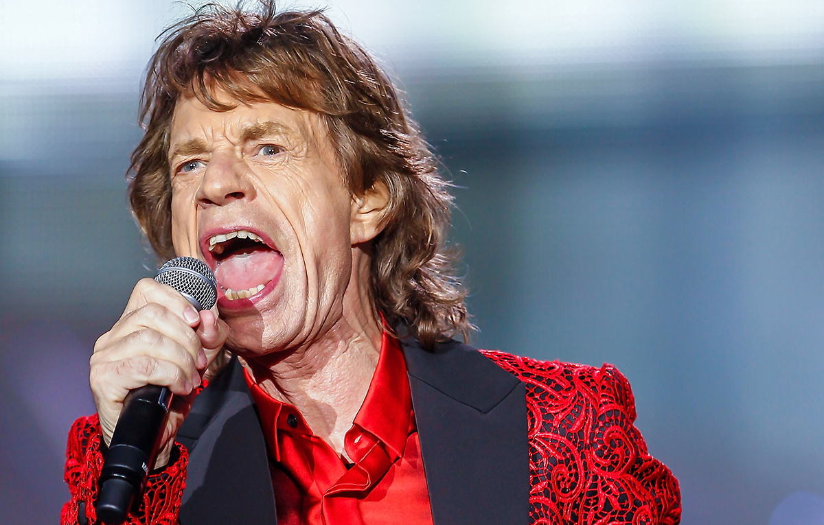 Mick Jagger: «Il mio compito è far sì che la gente dimentichi i problemi»