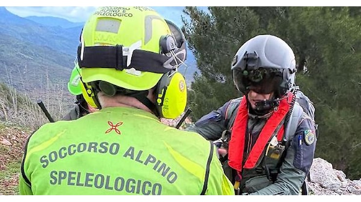 Salvato speleologo bloccato a 120 metri profondità nel cuneese - La Provincia di Cremona