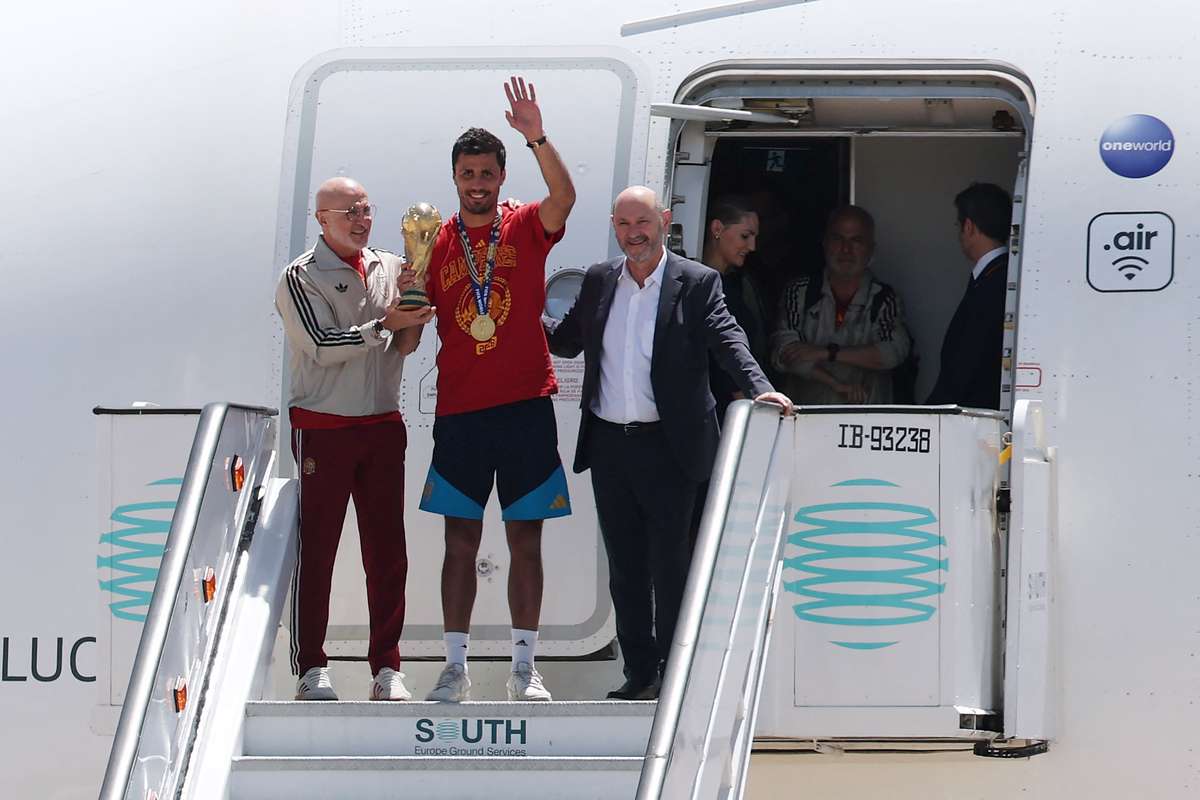 Mondiali, la Spagna atterra a Madrid: ora proseguono i festeggiamenti