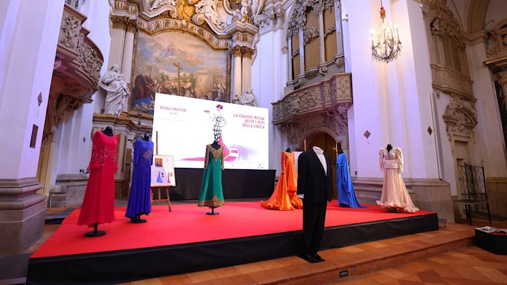Modena celebra il Made in Italy con 'Una storia italiana di moda e motori' - La Pressa