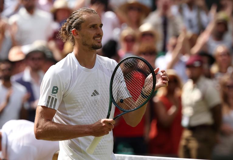 Zverev centra la prima finale a Wimbledon: finisce la favola Fery