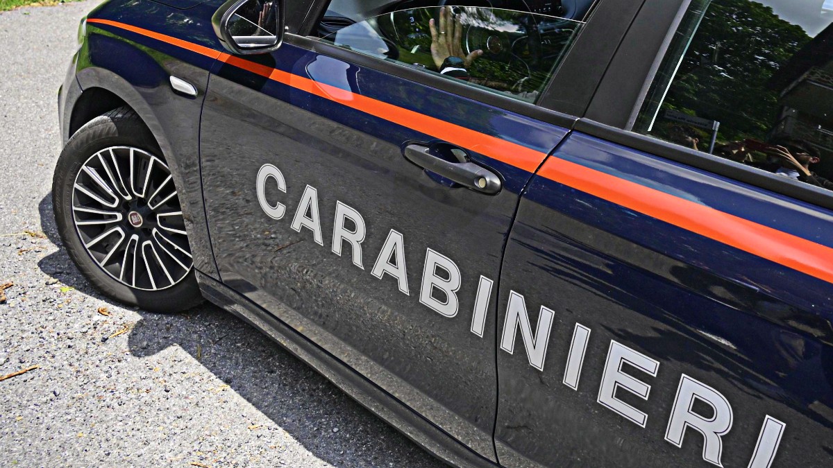 Insegue il fratello e lo uccide a colpi di mannaia: omicidio nel Catanese