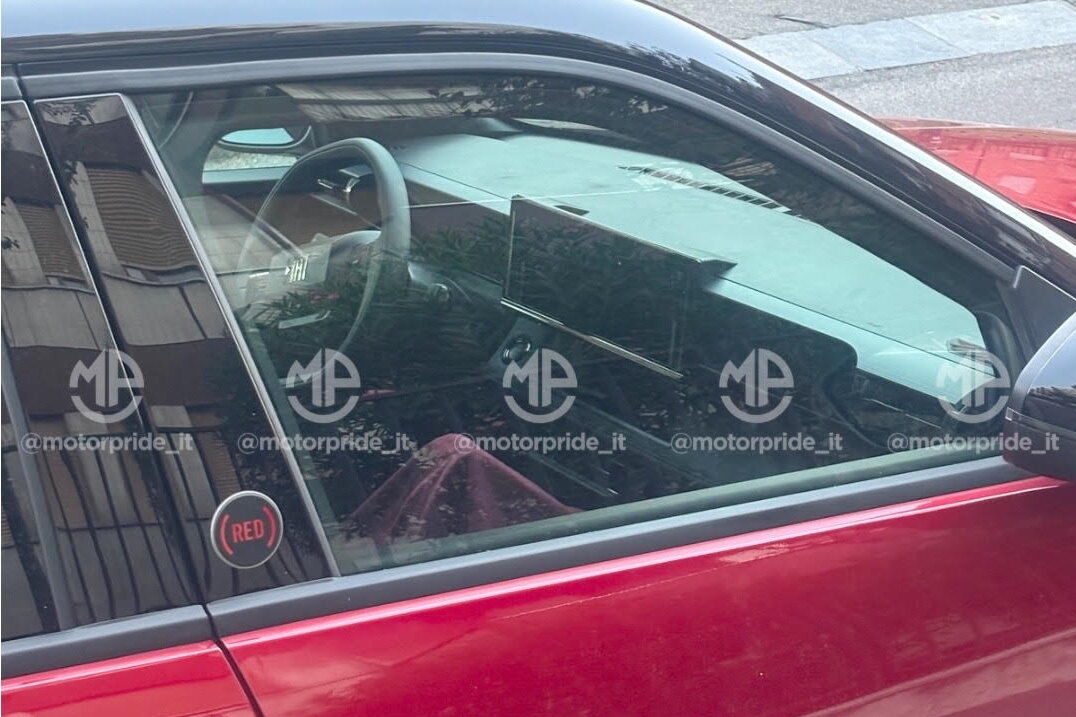 Fiat Grizzly: le foto spia degli interni