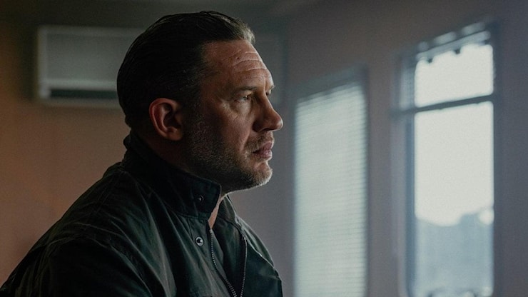 Tom Hardy non è stato licenziato da “Mobland”: lavori in corso per riportarlo sul set - la Repubblica