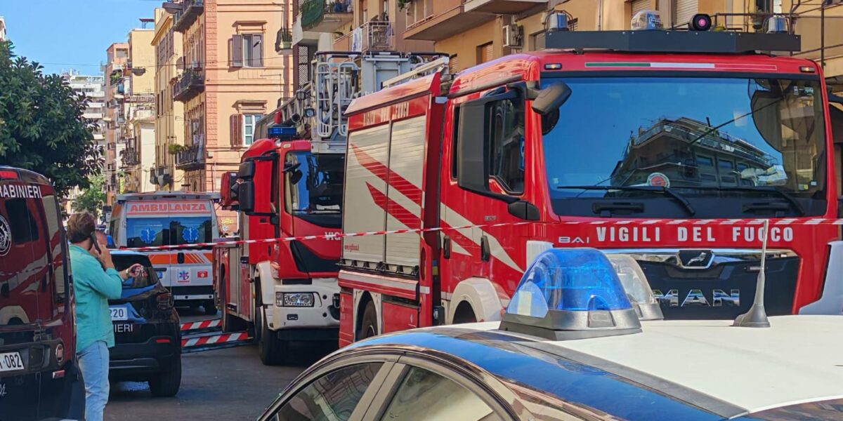 Follia omicida in via Sampolo, Spataro massacrato a coltellate: nella casa sangue ovunque
