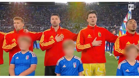 Italia-Belgio, l'omaggio a Mazzola e Baresi prima del fischio d'inizio