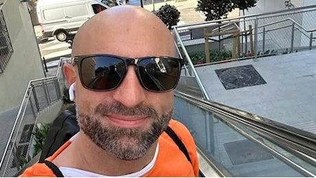 Omicidio a Corsico, il giallo del corpo in decomposizione e il coltello insanguinato