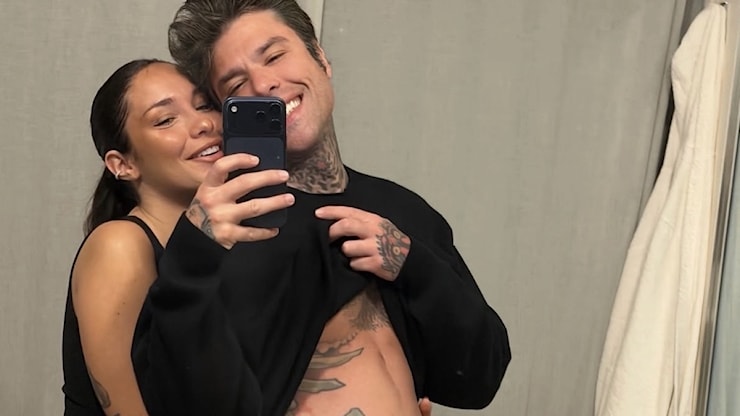 È nato Edoardo Lupo, il figlio di Fedez e Giulia Honegger: il rapper è papà per la terza volta - Il Fatto Quotidiano