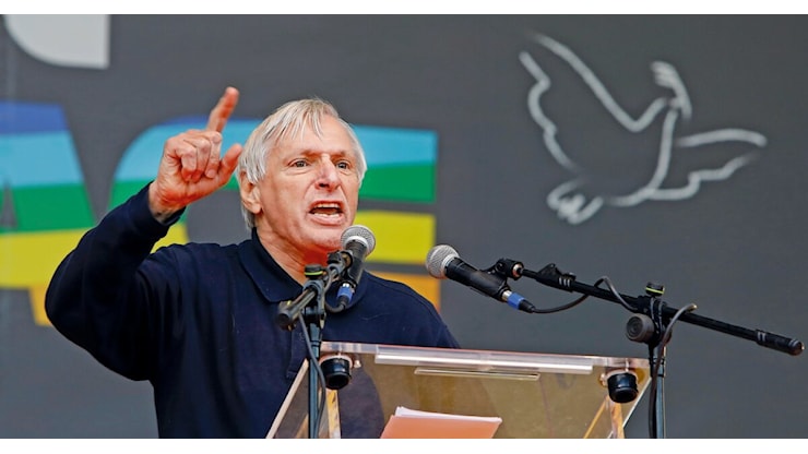 “Bestemmia chi invoca Dio per benedire i carri armati” - Il Fatto Quotidiano