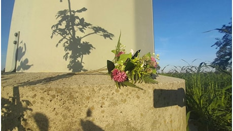 Lodi, morto folgorato a 15 anni su un traliccio: la famiglia smentisce la sfida social