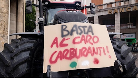 Caro gasolio, arrivano gli aiuti del governo: ecco chi può richiederli