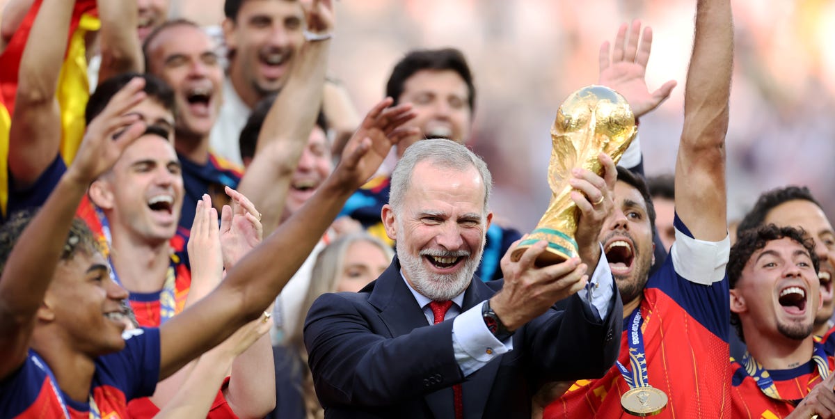 La Spagna ha vinto i Mondiali 2026: dagli ospiti vip ai reali, le foto più belle della finale