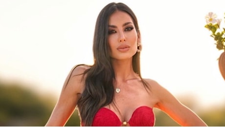 Elisabetta Gregoraci: tra ritocco foto e voglia di invecchiare senza filtri