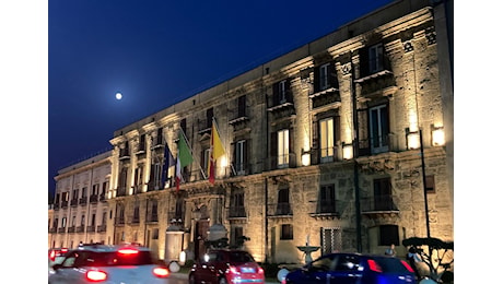 Schifani riunisce i fedelissimi a Palazzo d'Orleans, telefonata ad alta tensione con Tajani