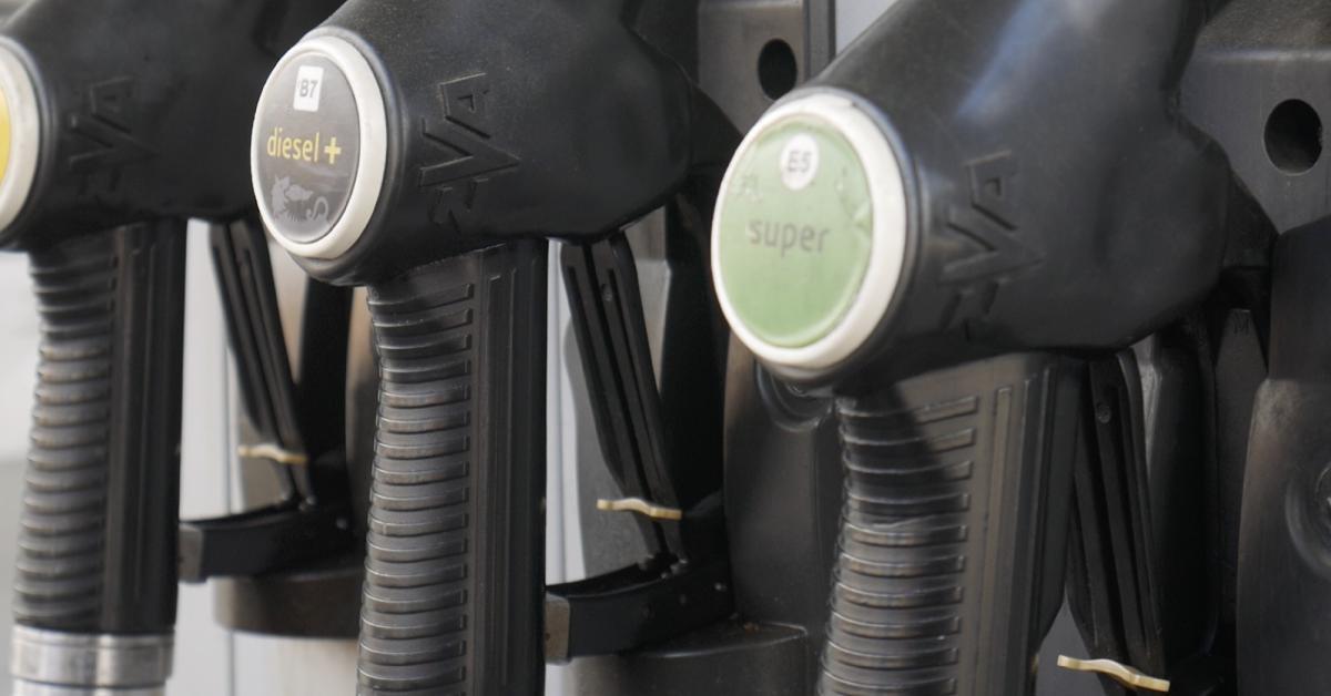 Carburanti, tornano le accise e (quindi) i rincari: nelle Marche i prezzi più economici d'Italia
