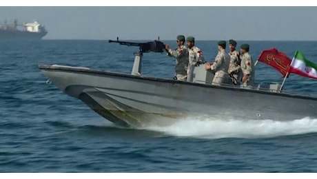 Battaglia nel Golfo, raid incrociati USA-Iran