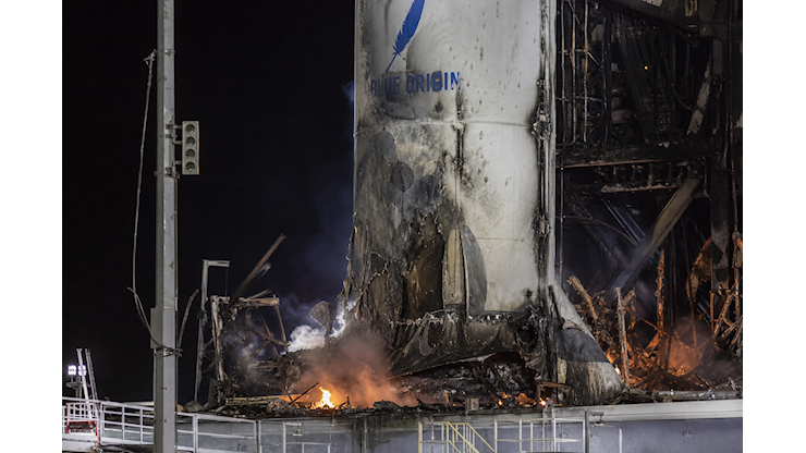 Elon Musk commenta l'esplosione del razzo di Bezos: Molto spiacevole ma SpaceX non ha mai perso un razzo sulla rampa - Businessonline.it