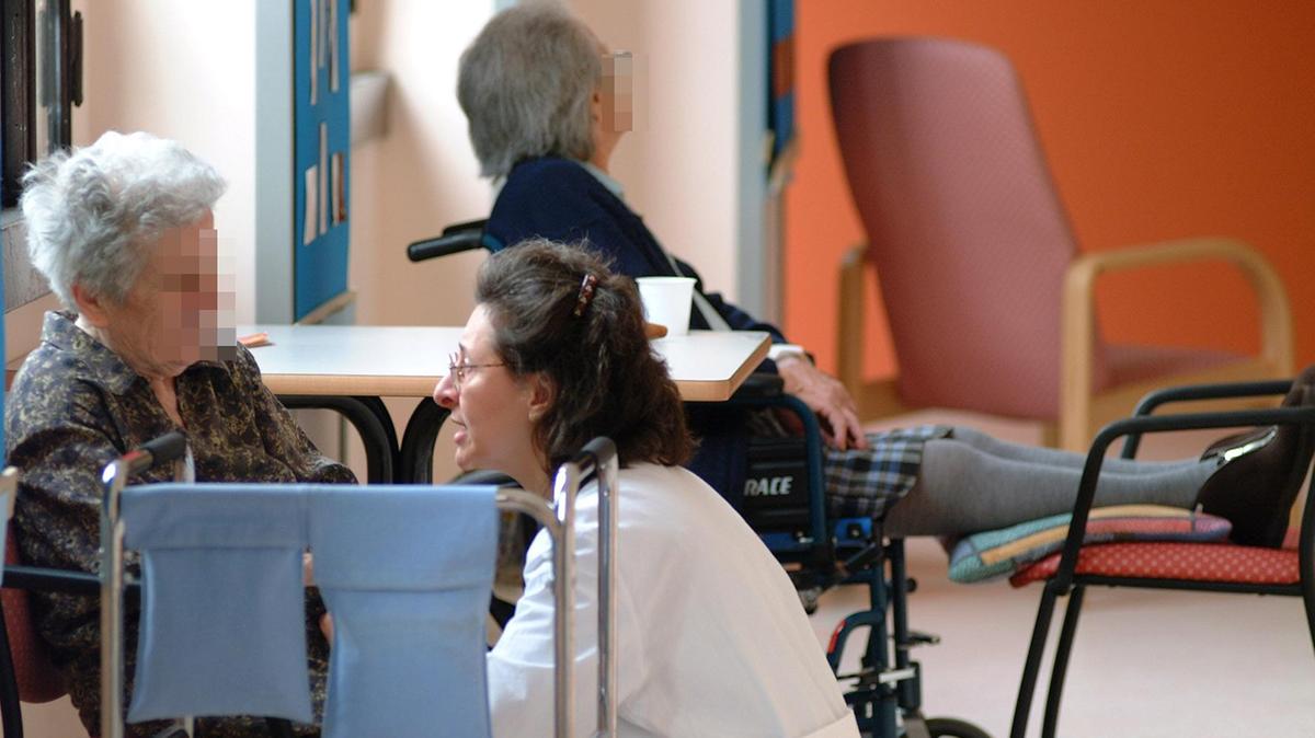 Scabbia nella Rsa, 14 contagiati. Gli anziani ospiti isolati nelle stanze. E scatta la profilassi anti parassita