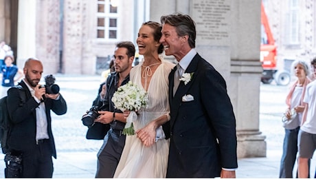 Eva Herzigova e Gregorio Marsiaj, il sì a Palazzo Carignano dopo 25 anni d'amore