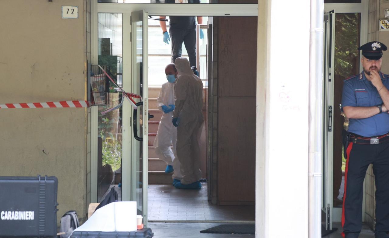 Omicidio a Modena: uomo accoltellato nell’androne di casa