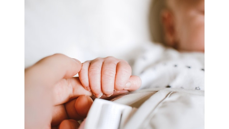 Donatore di sperma scopre di avere un gene cancerogeno, da lui nati quasi 200 bimbi: alcuni sono morti, gli altri a rischio. Perché non se ne sono accorti prima - Open