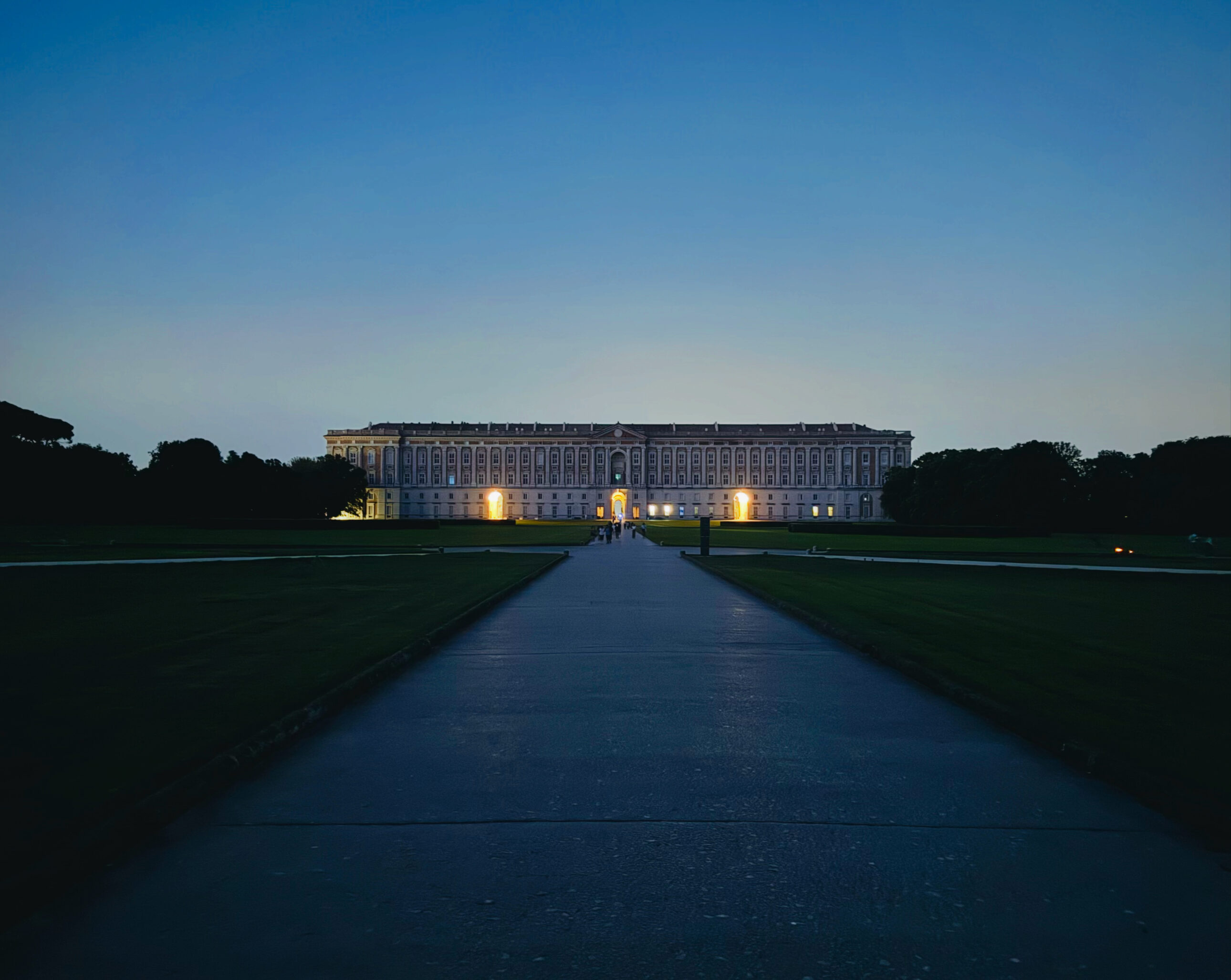 Alba alla Reggia di Caserta: doppio appuntamento ad agosto