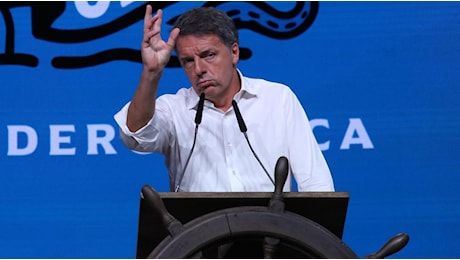 Renzi apre ai moderati di Forza Italia: l’appello dalla Leopolda scuote il centrosinistra