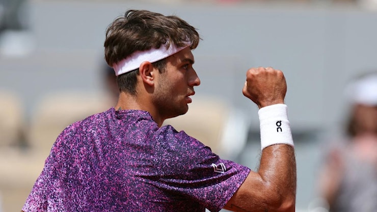 Cobolli, il sogno continua! Supera anche Svajda e vola ai quarti del Roland Garros - La Gazzetta dello Sport