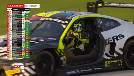 Valentino Rossi e la BMW senza portiera a Barcellona: “Sembrava un’Apecar”